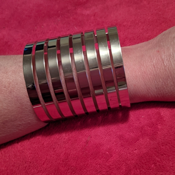 Art Deco Metal Cuff Bracelet - Picture 4 of 5
